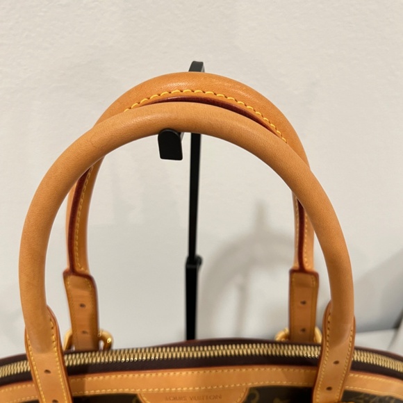 LOUIS VUITTON Monogram Tivoli GM - Picture 16 of 16